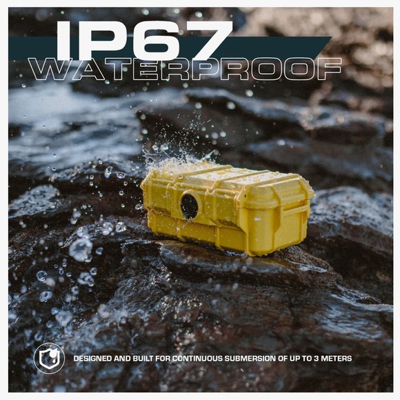 Seahorse SE57 Micro Hard Protective Case in black with rubber boot interior - Picture 5 of 15